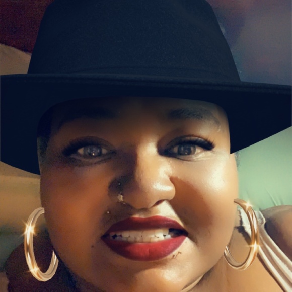 Meet your Posher, Mary - Picture 1 of 1